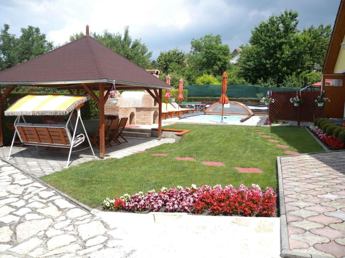 Holiday Home Balatonfuzfo/Balaton 18798 Екстер'єр фото