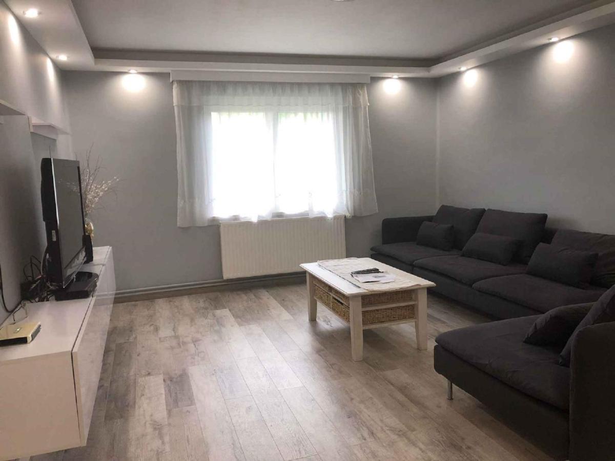 Holiday Home Balatonfuzfo/Balaton 18798 Екстер'єр фото